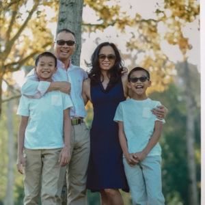 Meet your Posher, Nhan